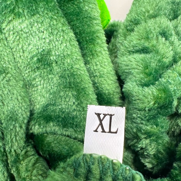 SALE****Green Dinosaur dog costume/outfit - Picture 7 of 12